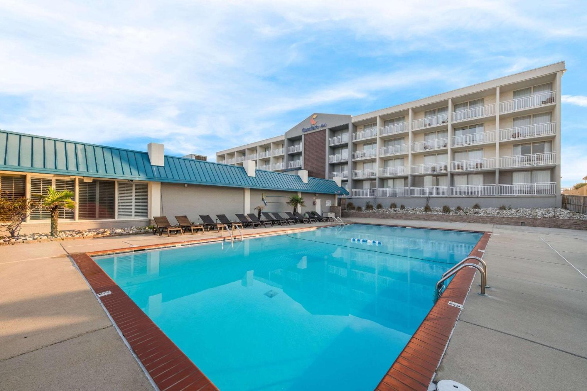 Comfort Inn On The Ocean Kill Devil Hills Exterior photo