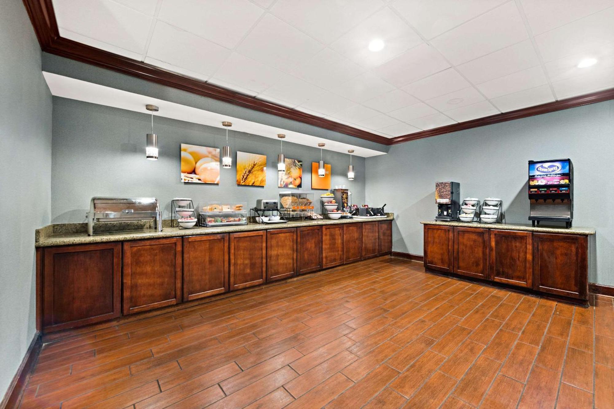 Comfort Inn On The Ocean Kill Devil Hills Exterior photo