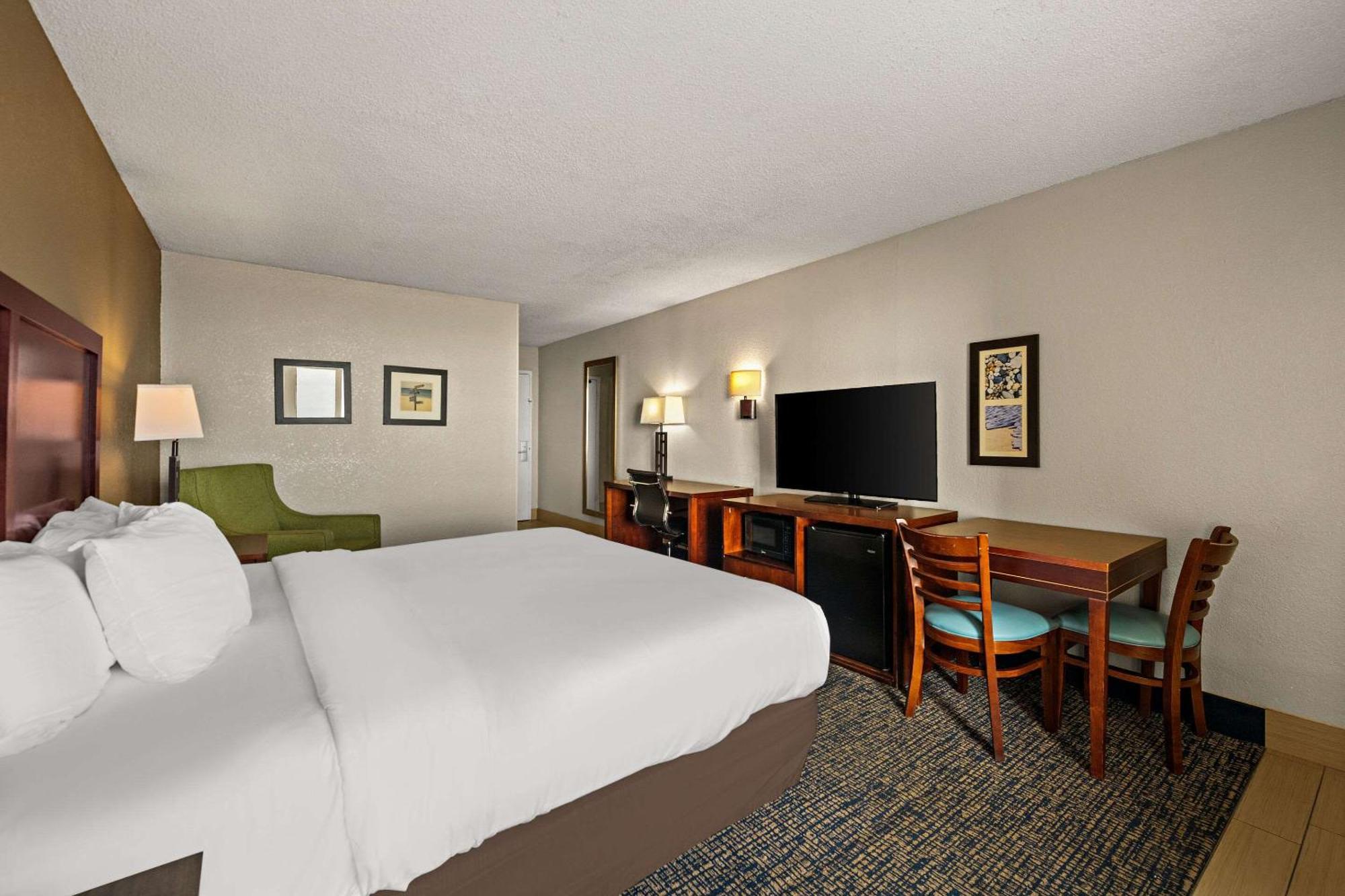 Comfort Inn On The Ocean Kill Devil Hills Exterior photo