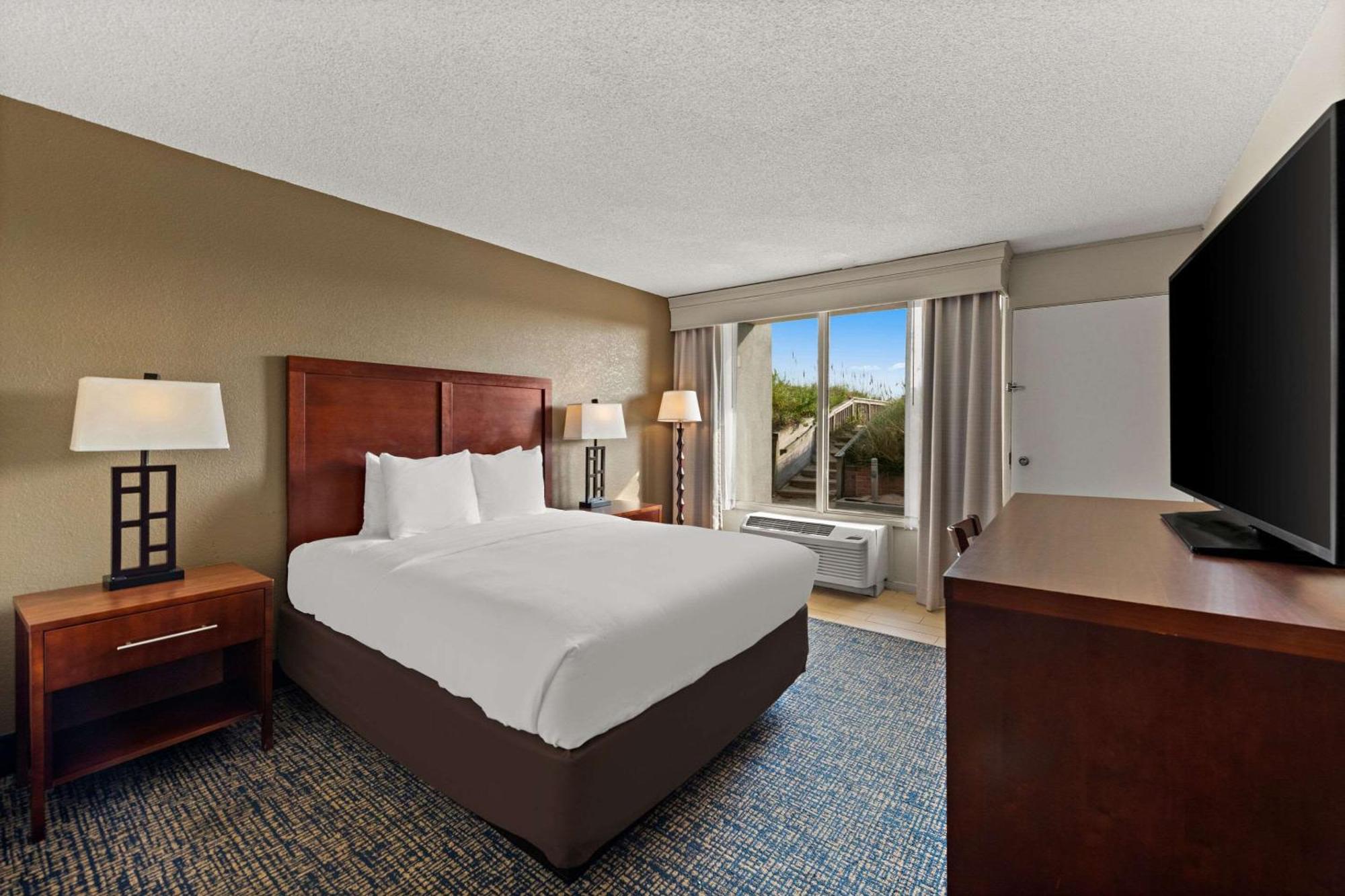 Comfort Inn On The Ocean Kill Devil Hills Exterior photo