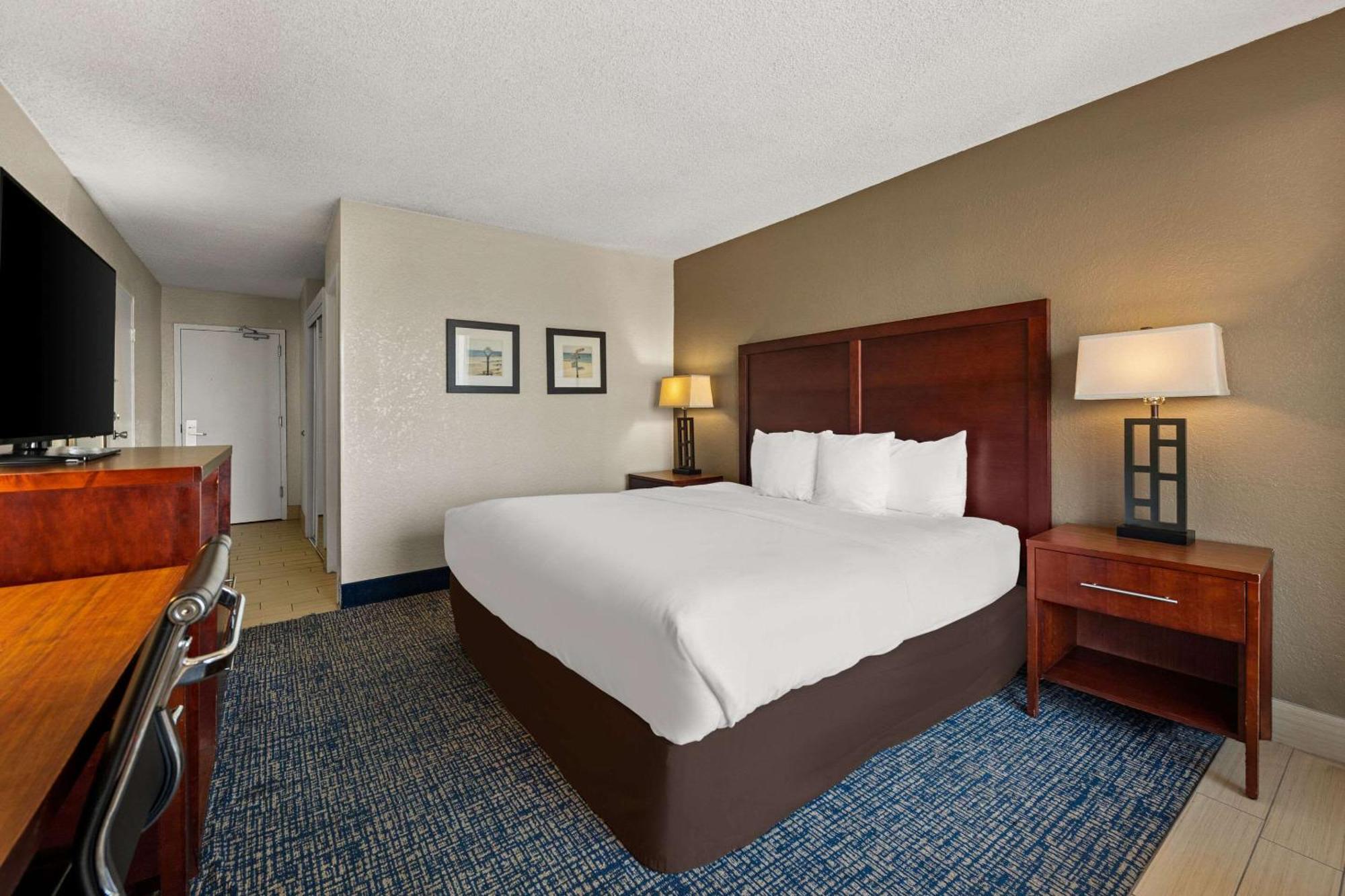 Comfort Inn On The Ocean Kill Devil Hills Exterior photo