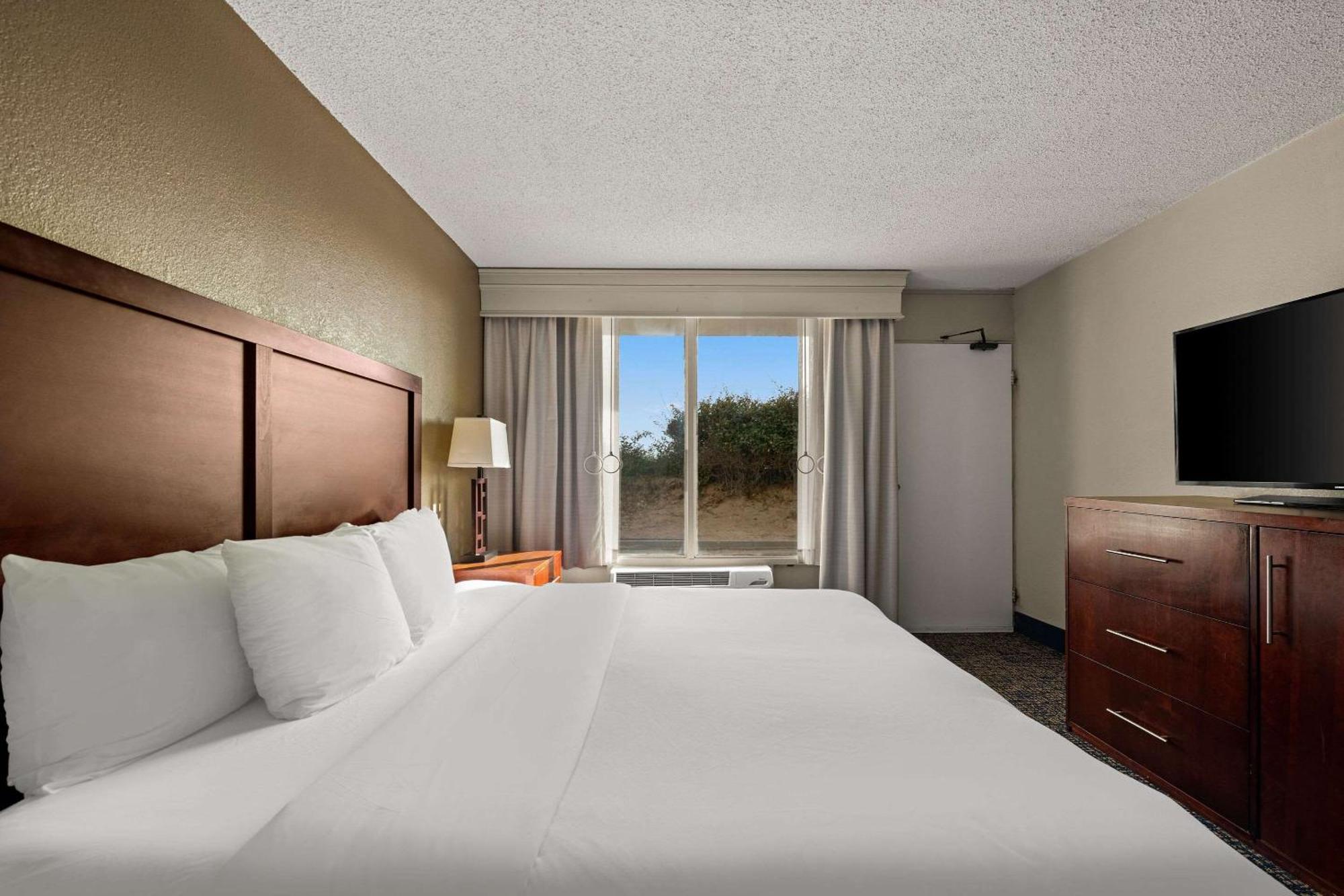 Comfort Inn On The Ocean Kill Devil Hills Exterior photo